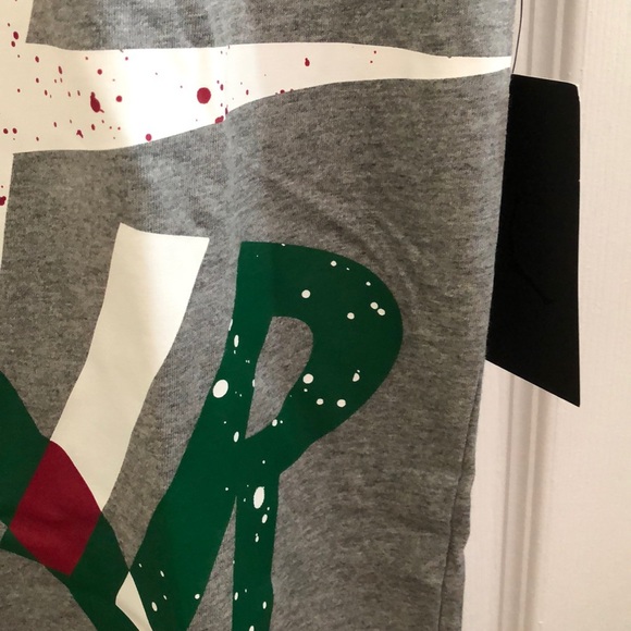 NWT Air Jordan Grey Tshirt w/ Large Jumpman Logo - Picture 4 of 6